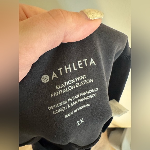 Athleta Black Cropped Leggings - Picture 3 of 5